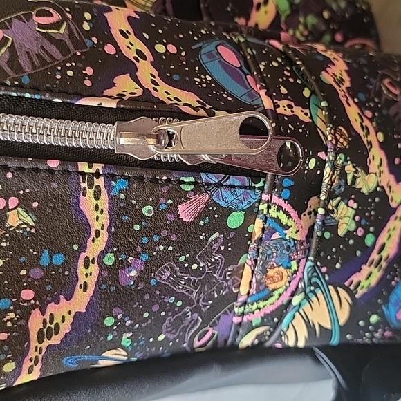 NWT Funko Pop Marvel Blacklight Neon Infinitity Saga Mini Backpack - Picture 6 of 10